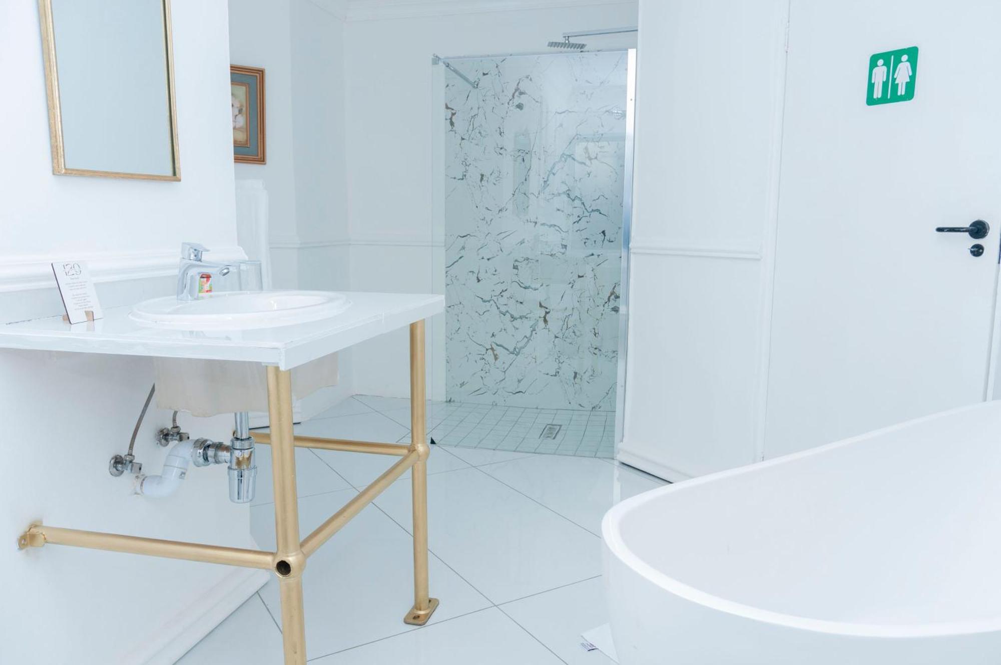 129Inharties Lodge And Spa Hartbeespoort Εξωτερικό φωτογραφία