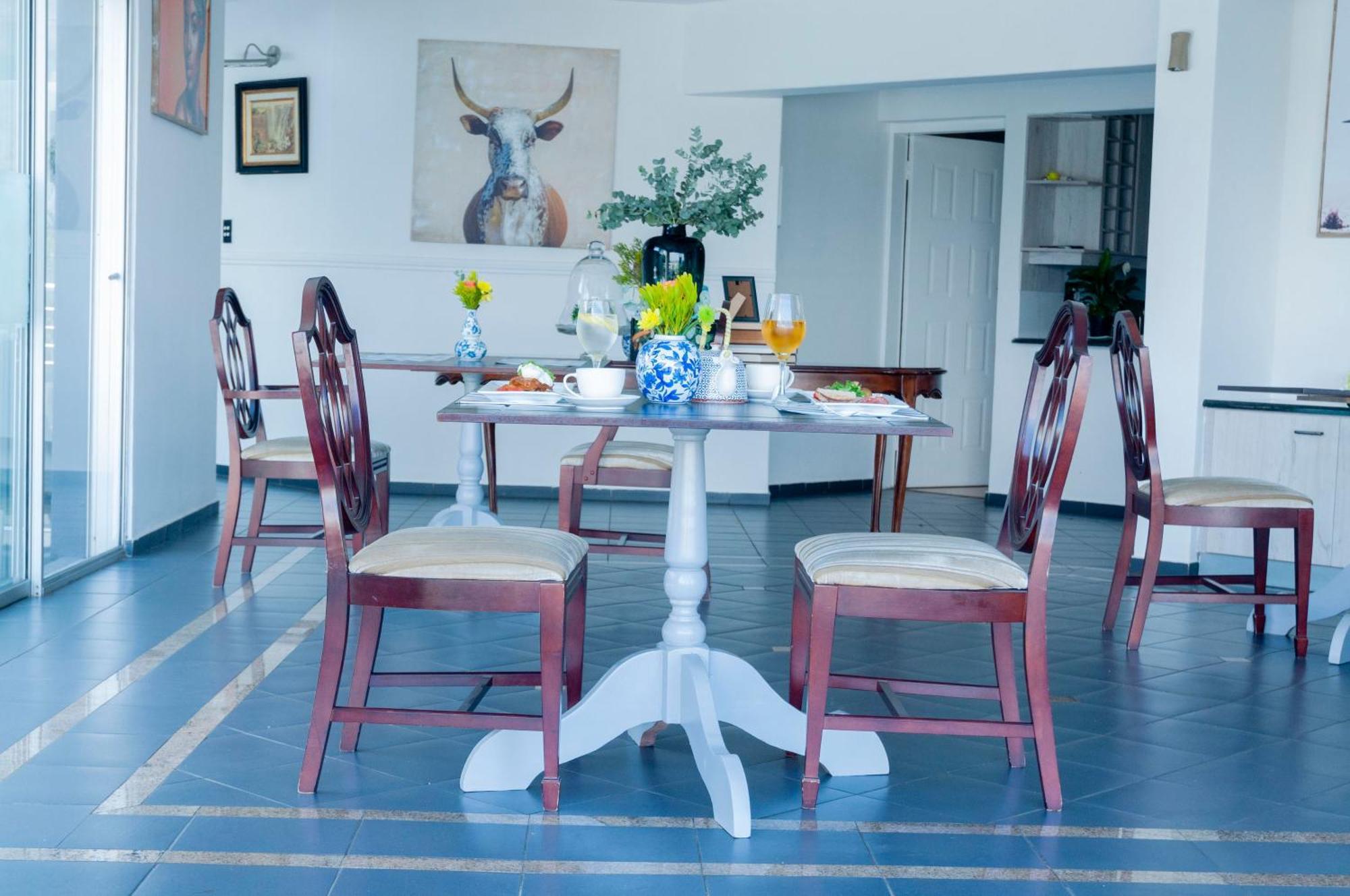 129Inharties Lodge And Spa Hartbeespoort Εξωτερικό φωτογραφία