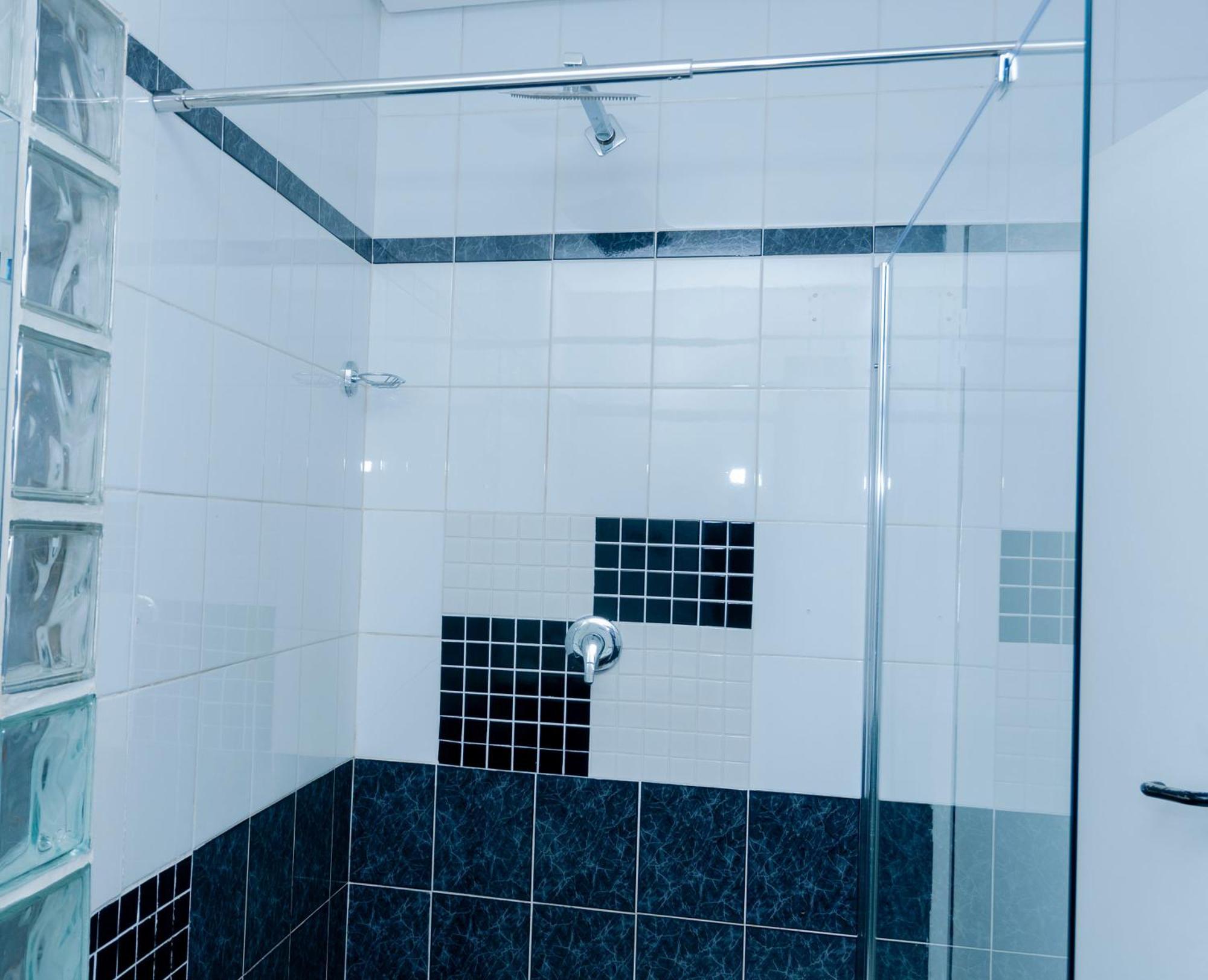 129Inharties Lodge And Spa Hartbeespoort Εξωτερικό φωτογραφία